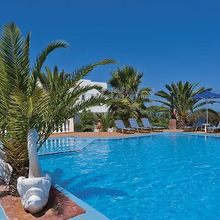 Aparthotel Village 2*